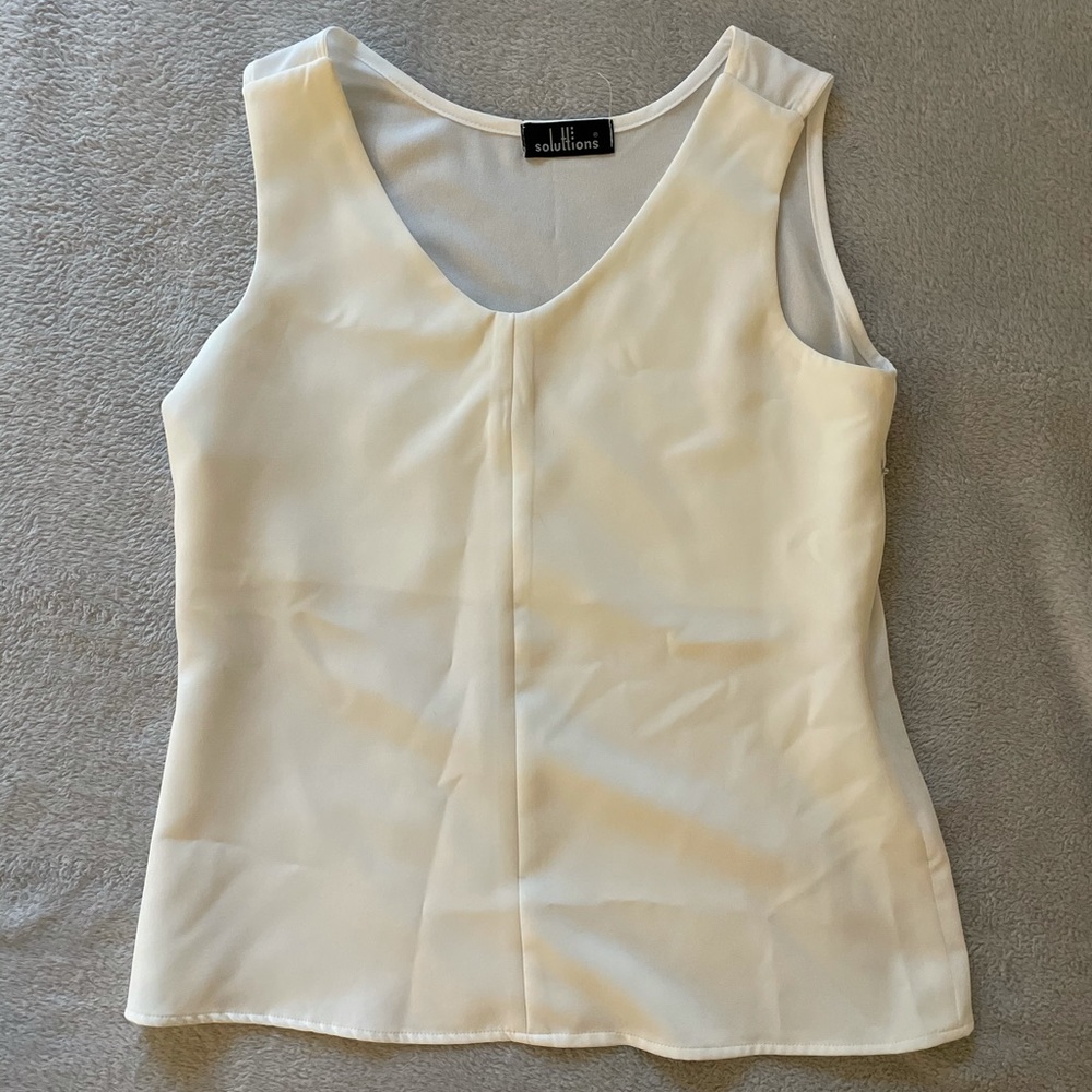 Solutions white top